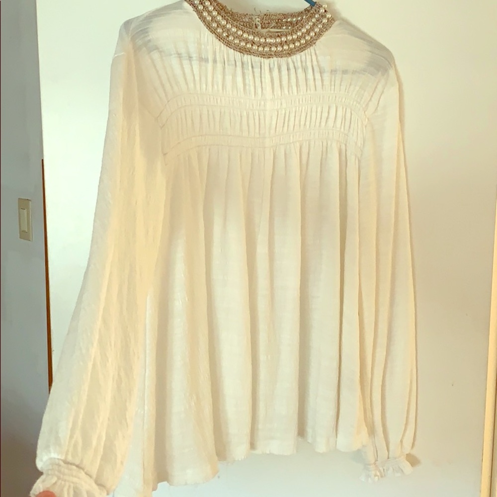 Buckle top